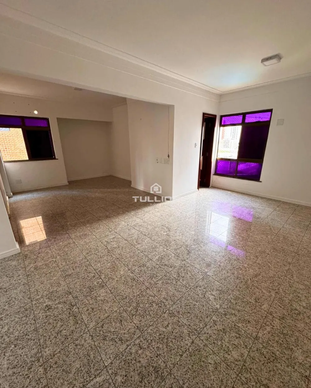 Apartamento disponível para venda ou locação no Edf. Antonio Onofre