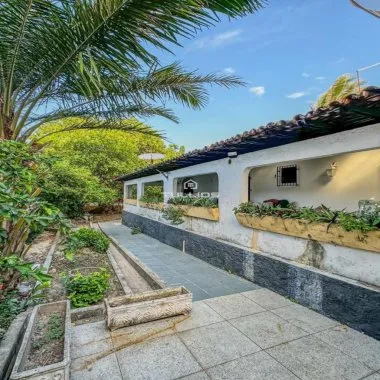 Casa 4 quartos para Venda no bairro Calhau em São Luís