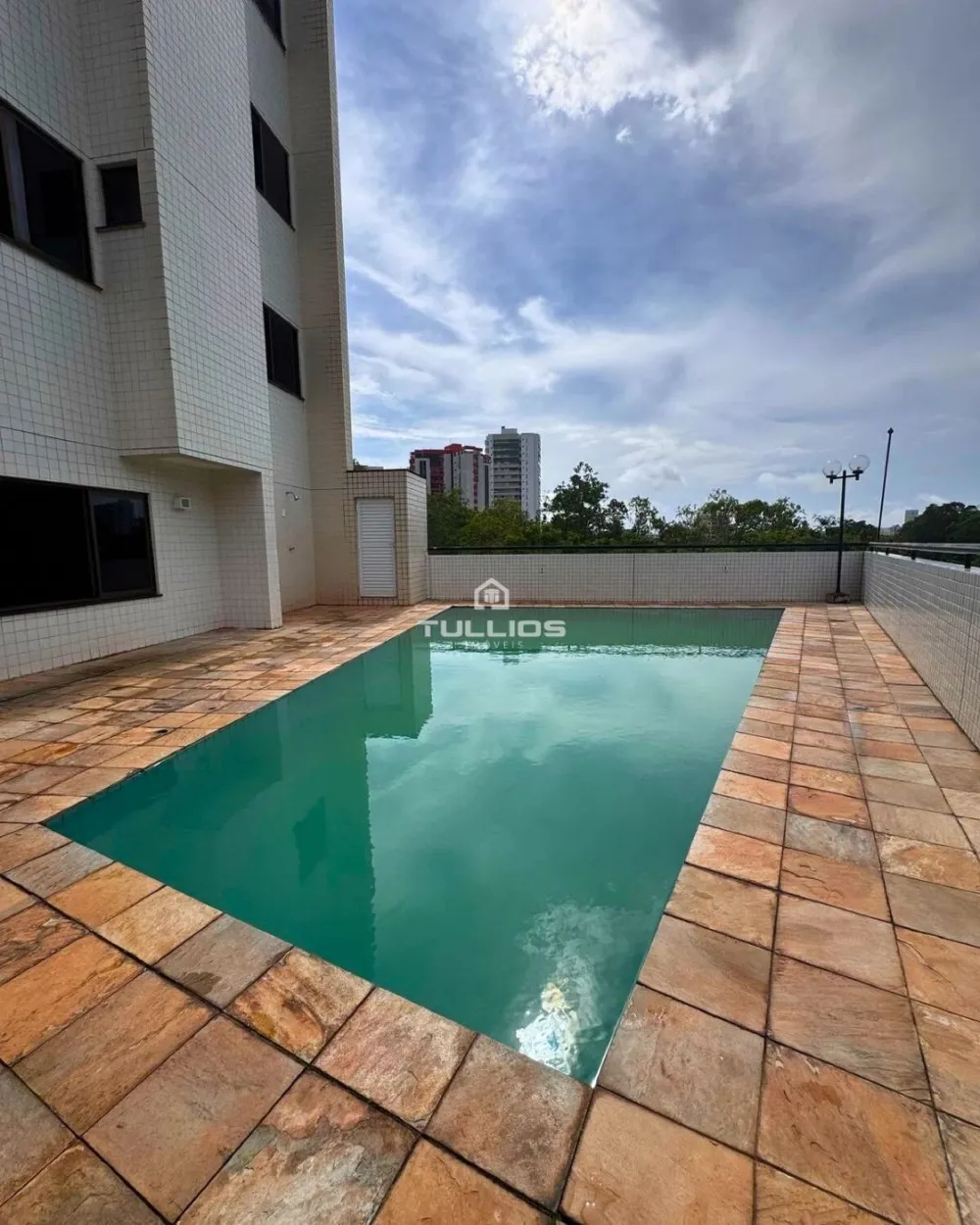 Apartamento à Venda no Renascença – Sofisticação e Vista Mar