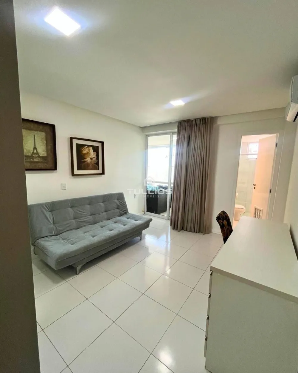 Luxuoso Apartamento à Venda – Vista Permanente para o Mar! 