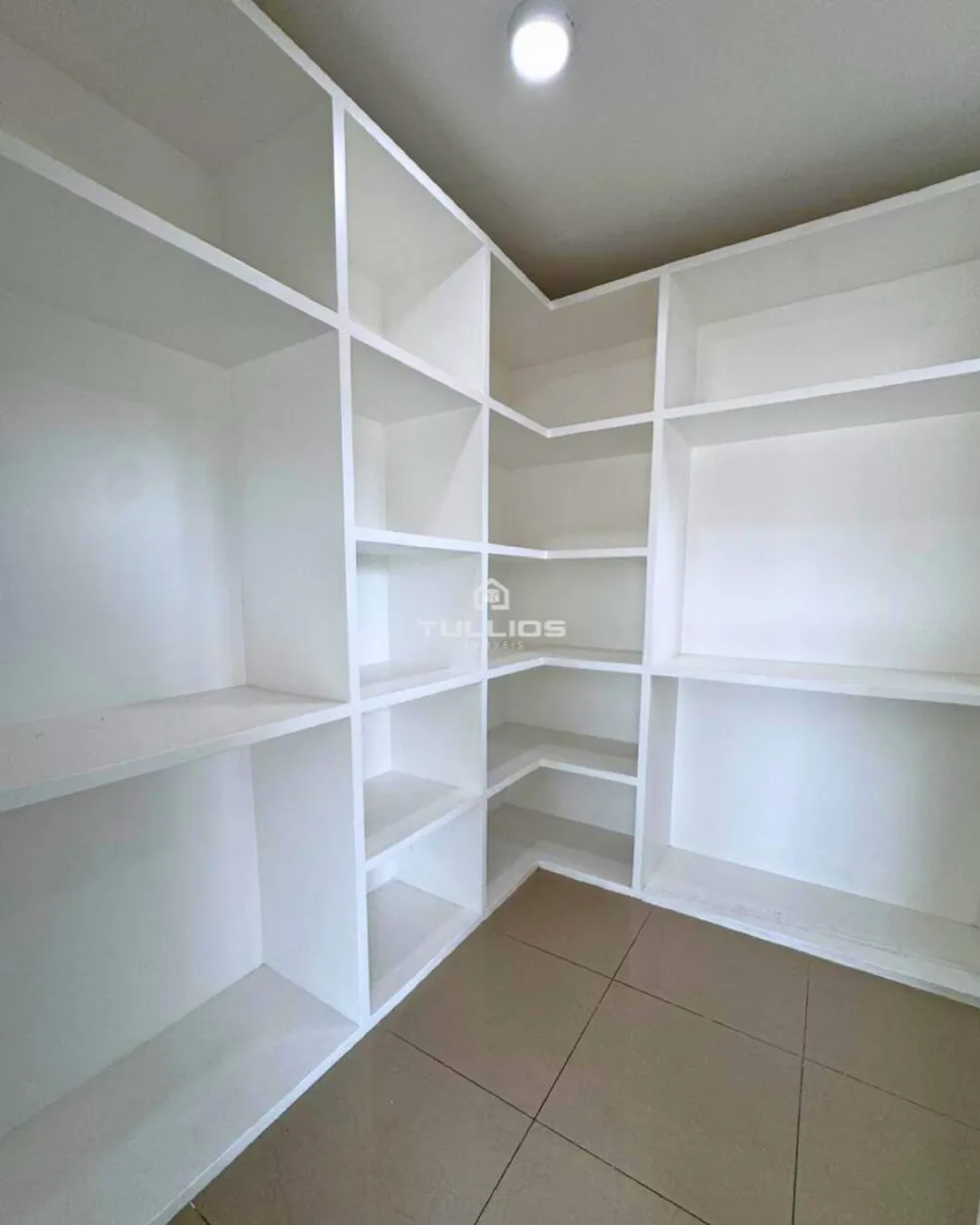  Casa à venda no Vinhais – Estilo, segurança e lazer em um só lugar!