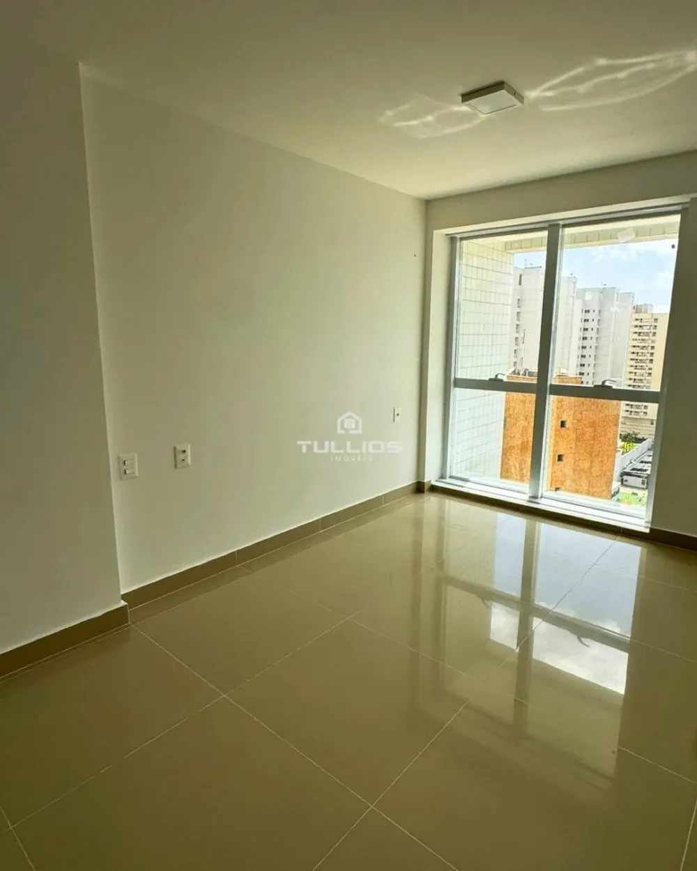 SEU NOVO LAR NA PENÍNSULA — ELEGÂNCIA, CONFORTO E VISTA DESLUMBRANTE!