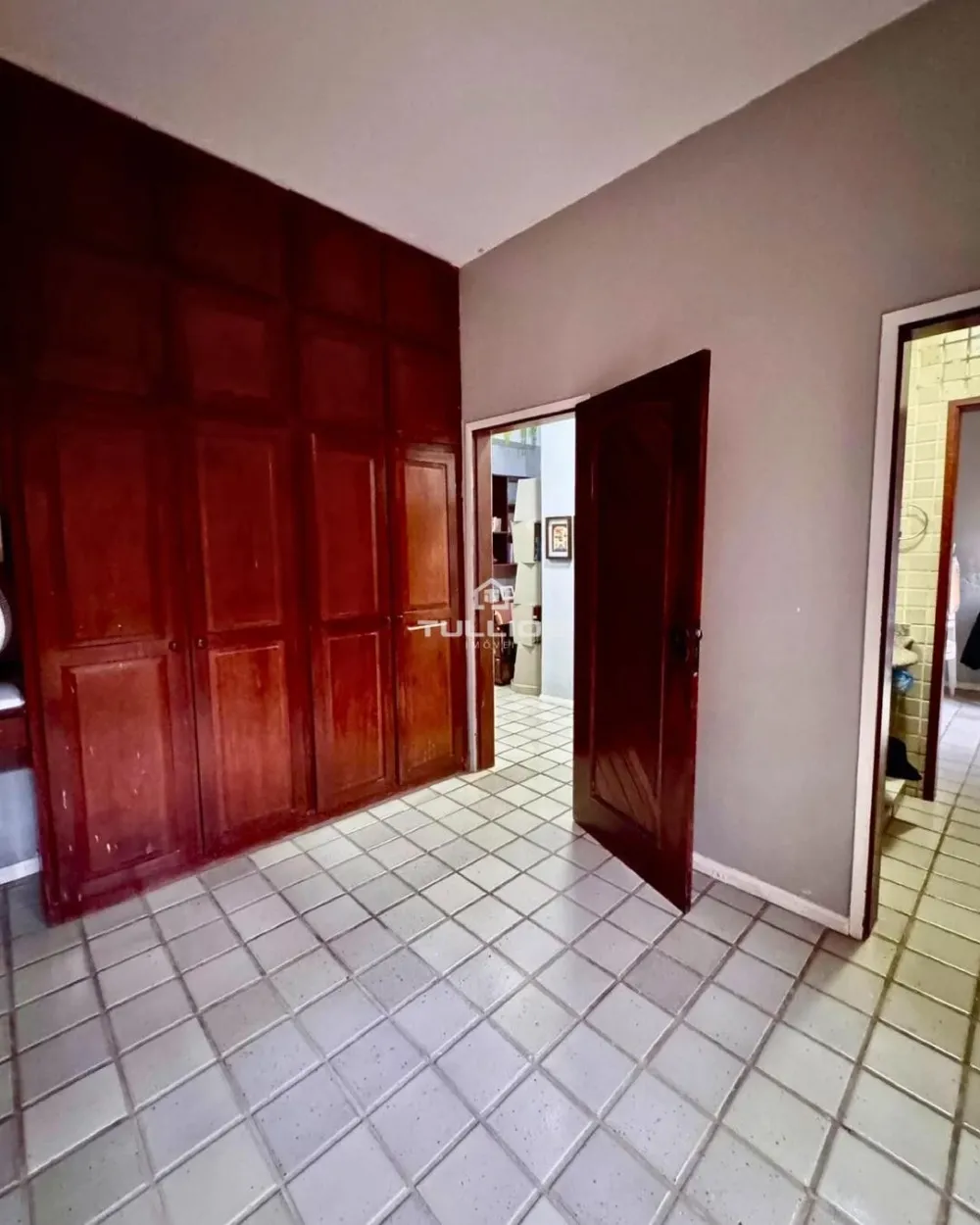 Casa à Venda no Renascença – Ampla, Nascente e com Lazer Completo