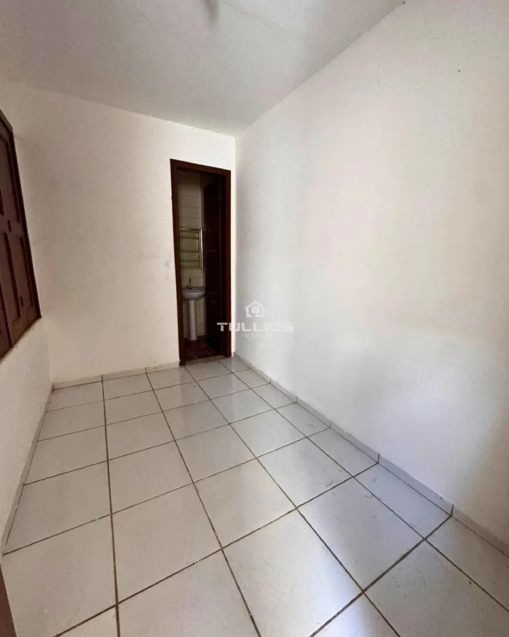 Casa duplex à venda no Olho D’Água – Ampla, funcional e com lazer completo!