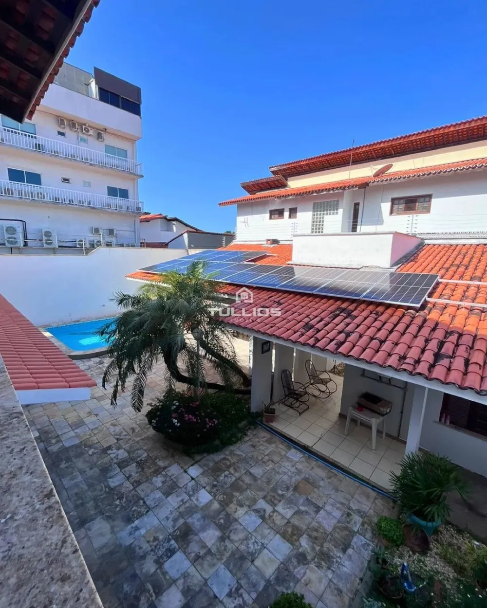 Casa de Alto Padrão para Locação – Calhau