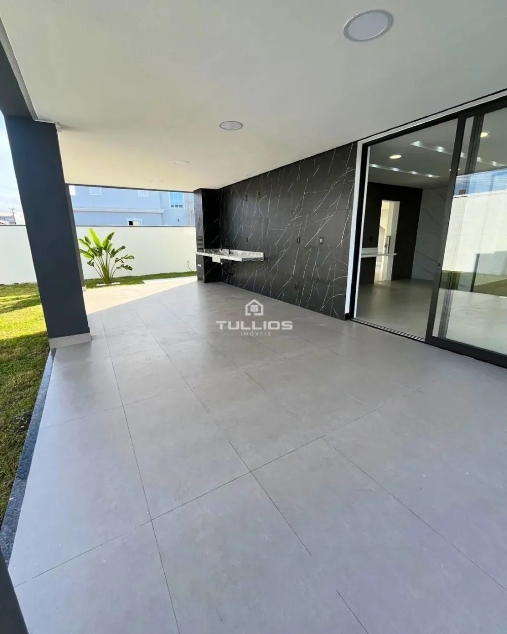 Casa Nova à Venda – Alphaville