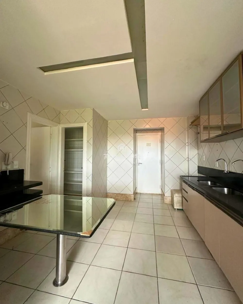 APARTAMENTO À VENDA – SÃO FRANCISCO