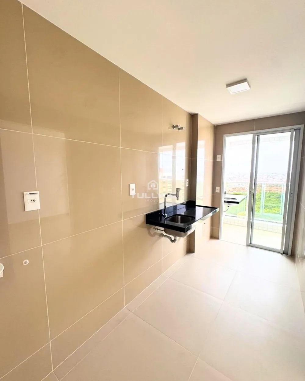 Apartamento Novo à Venda – Península