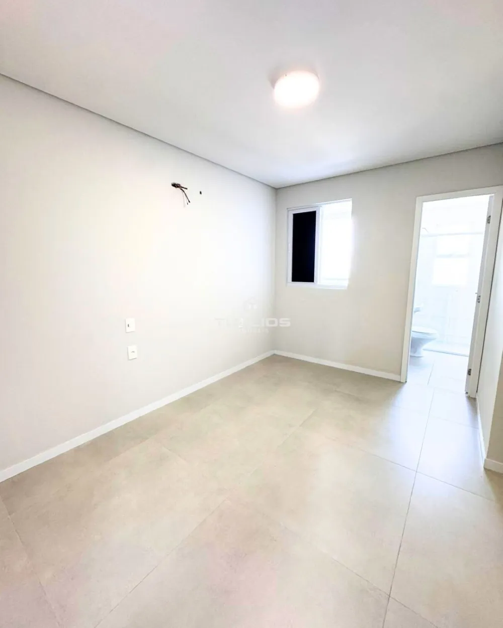Apartamento para Locação – Ponta D’Areia
