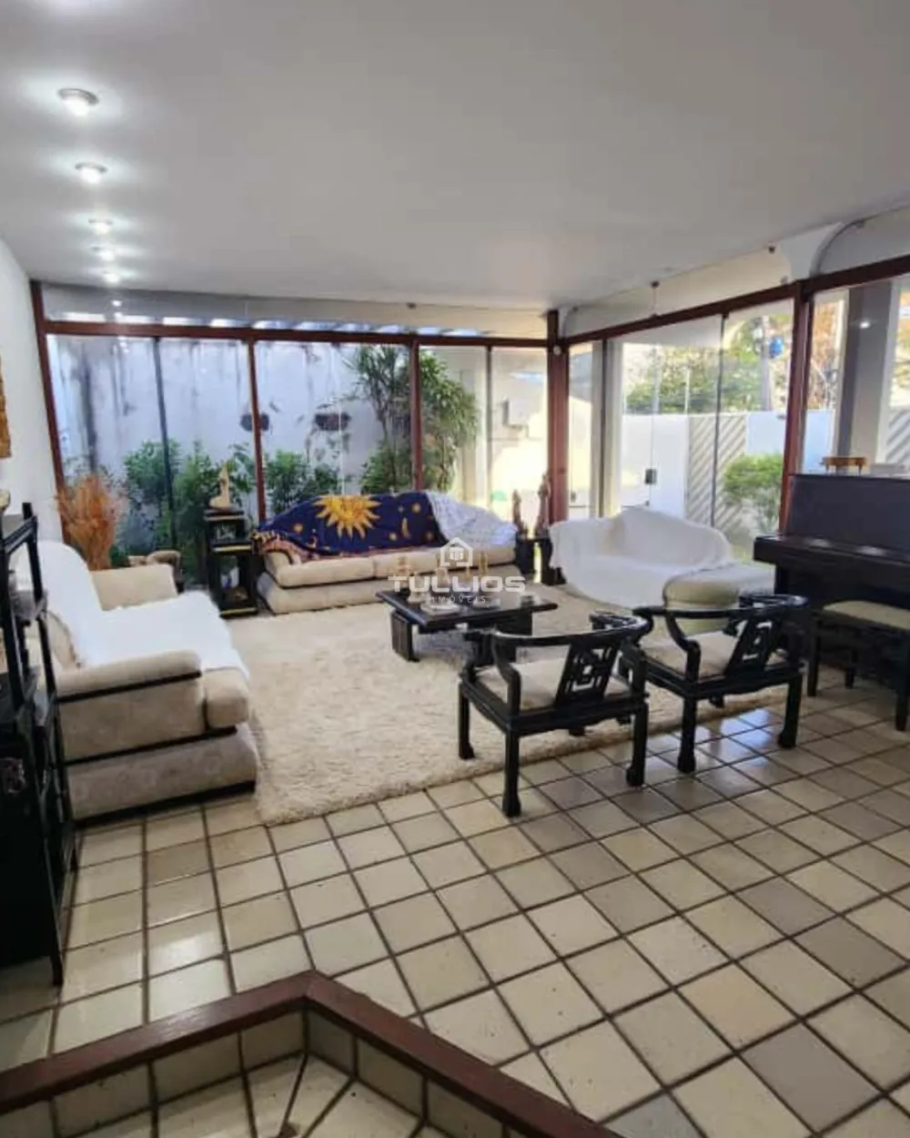 Casa à venda – Calhau