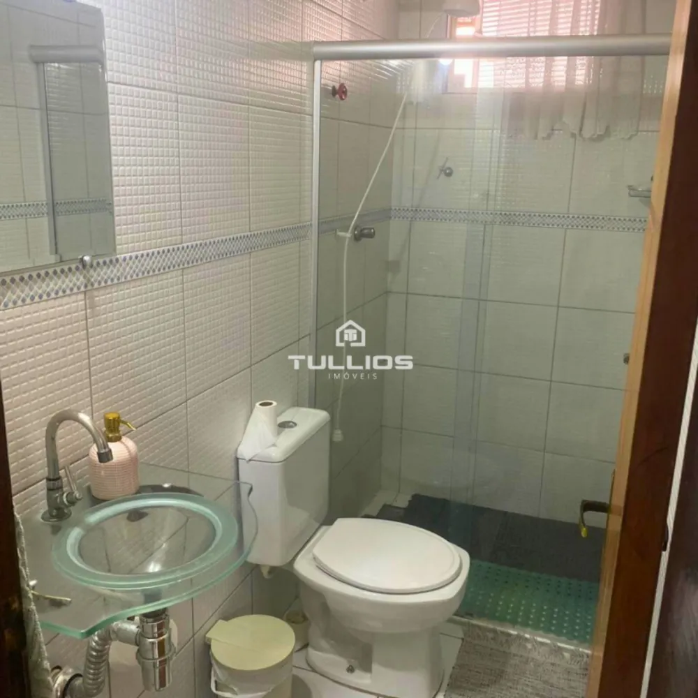 Venda - Casa com 4 quartos (1 suíte) no Planalto Vinhais