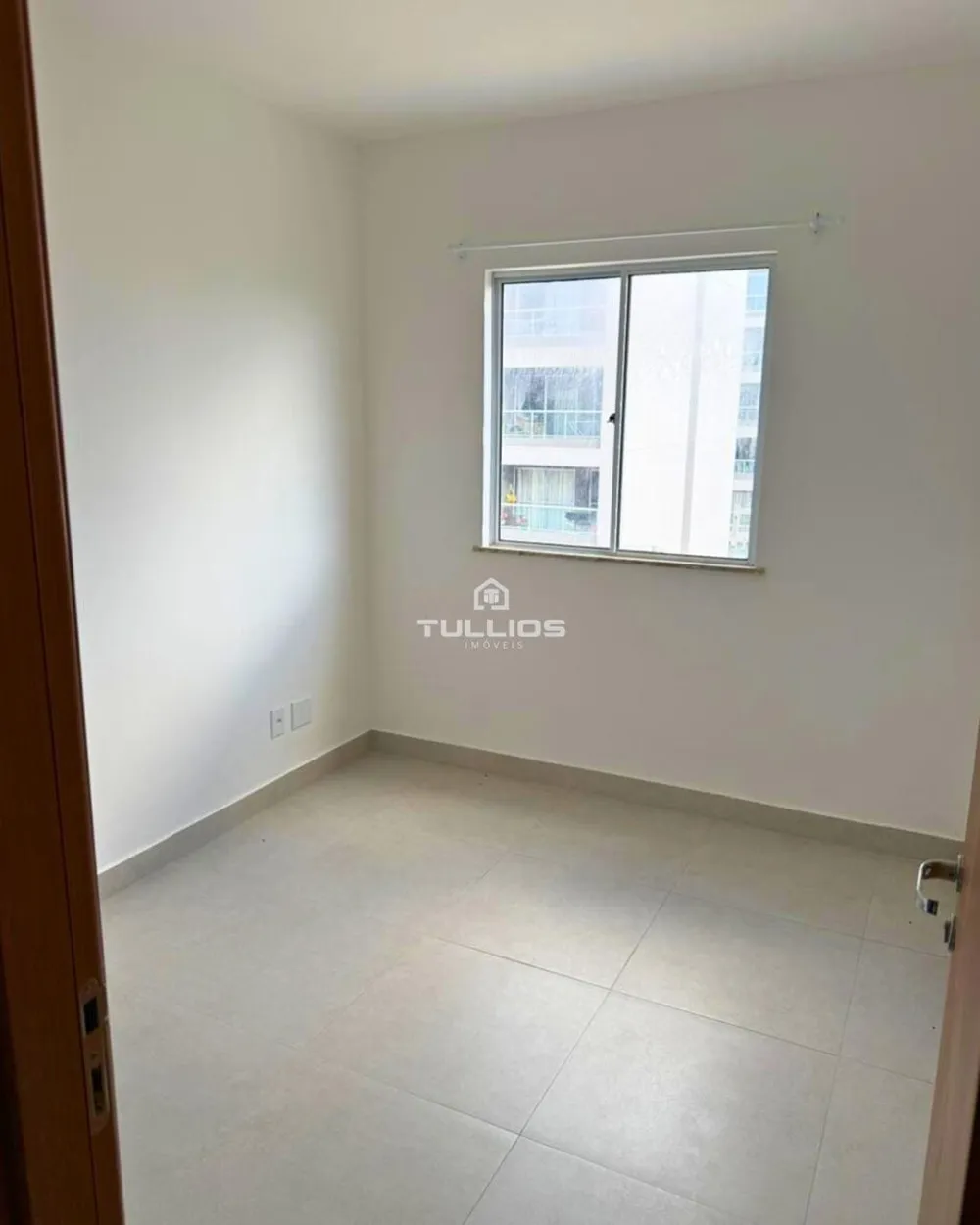 Novíssimo Apartamento à Venda no Calhau!