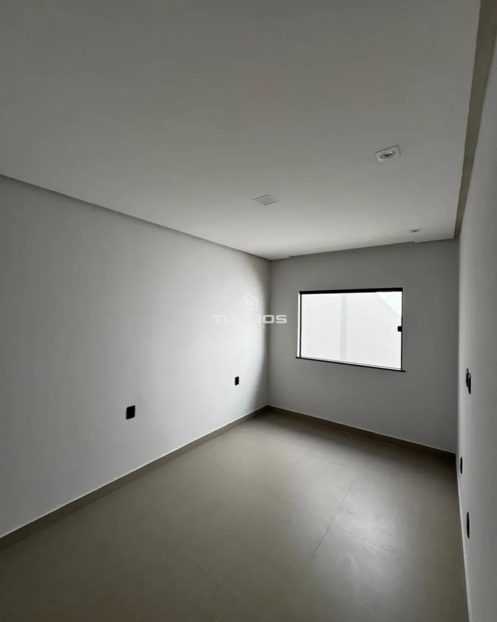 Casa moderna, ventilada e com lazer completo no Araçagy!
