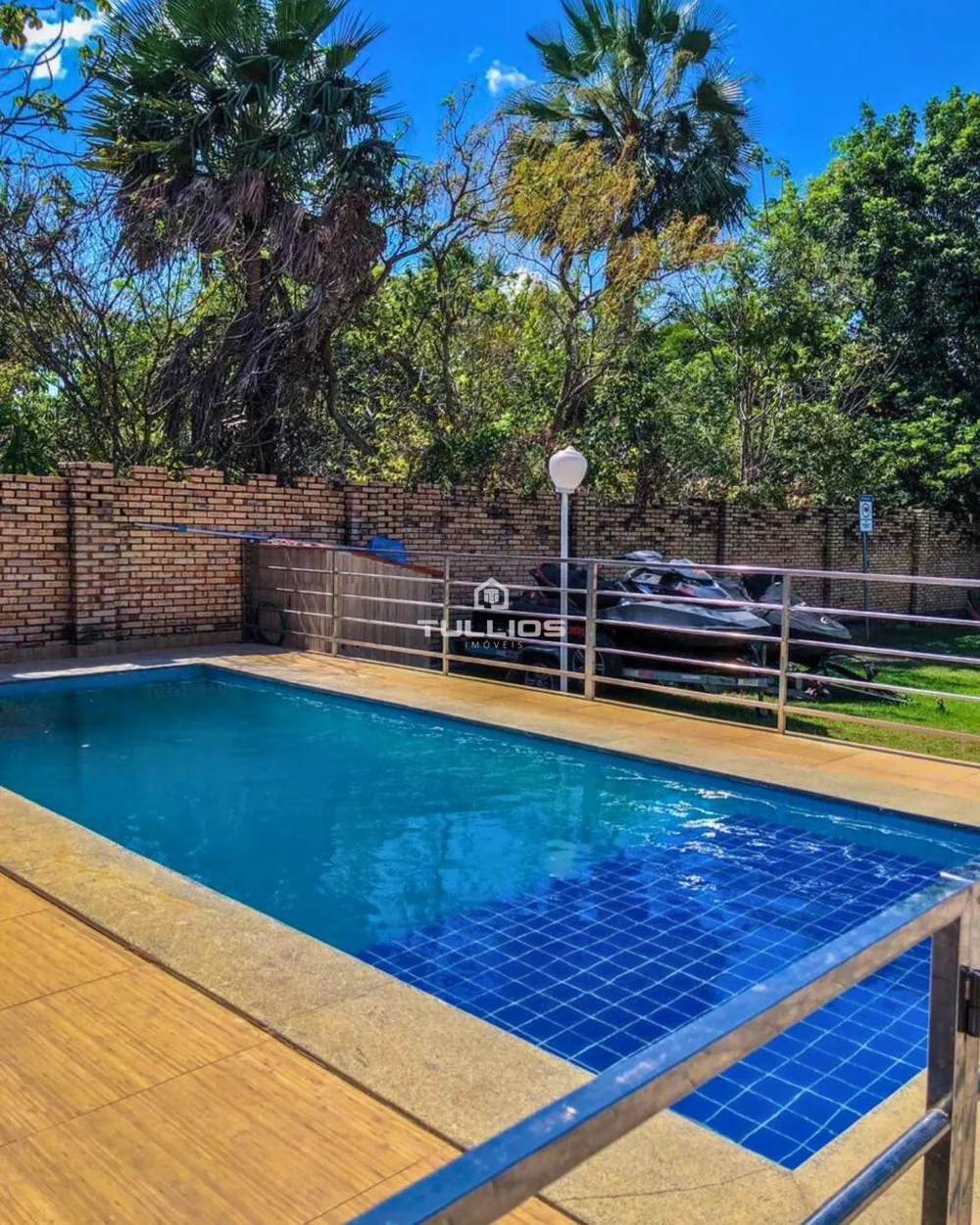 Barreirinhas | Casa Duplex em Condomínio | Porteira Fechada
