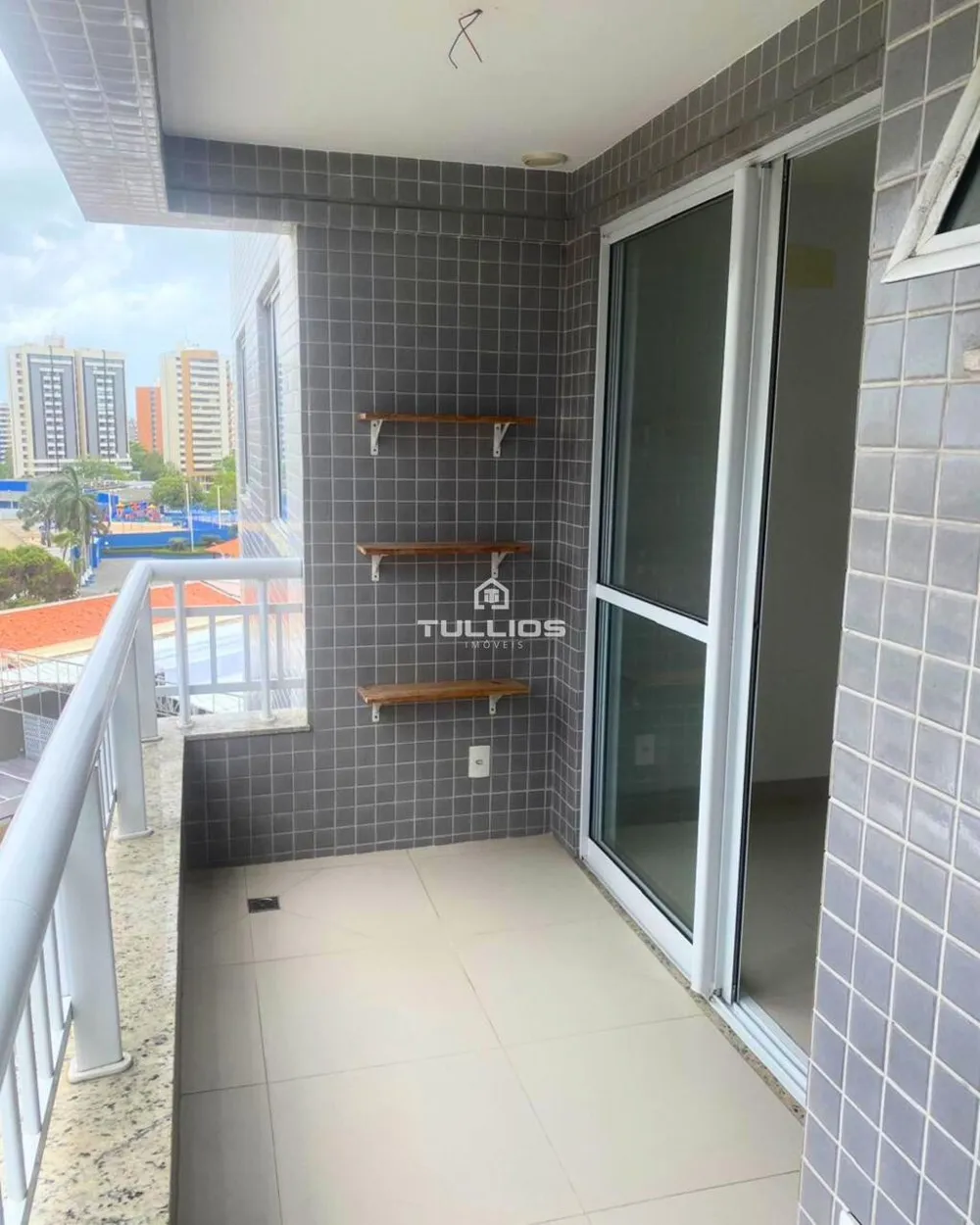 Excelente apartamento à venda na Av. dos Holandeses: