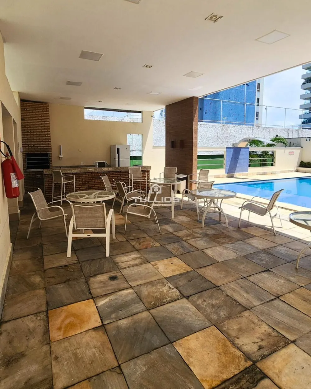 Exclusividade e sofisticação definem este apartamento de alto padrão na Península! 