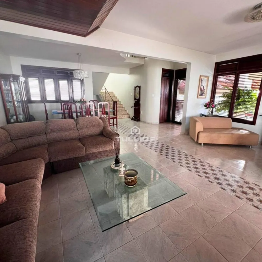Casa disponível no Calhau