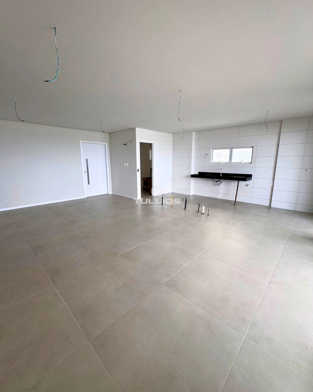 Novo apartamento à venda na Ponta D’Areia