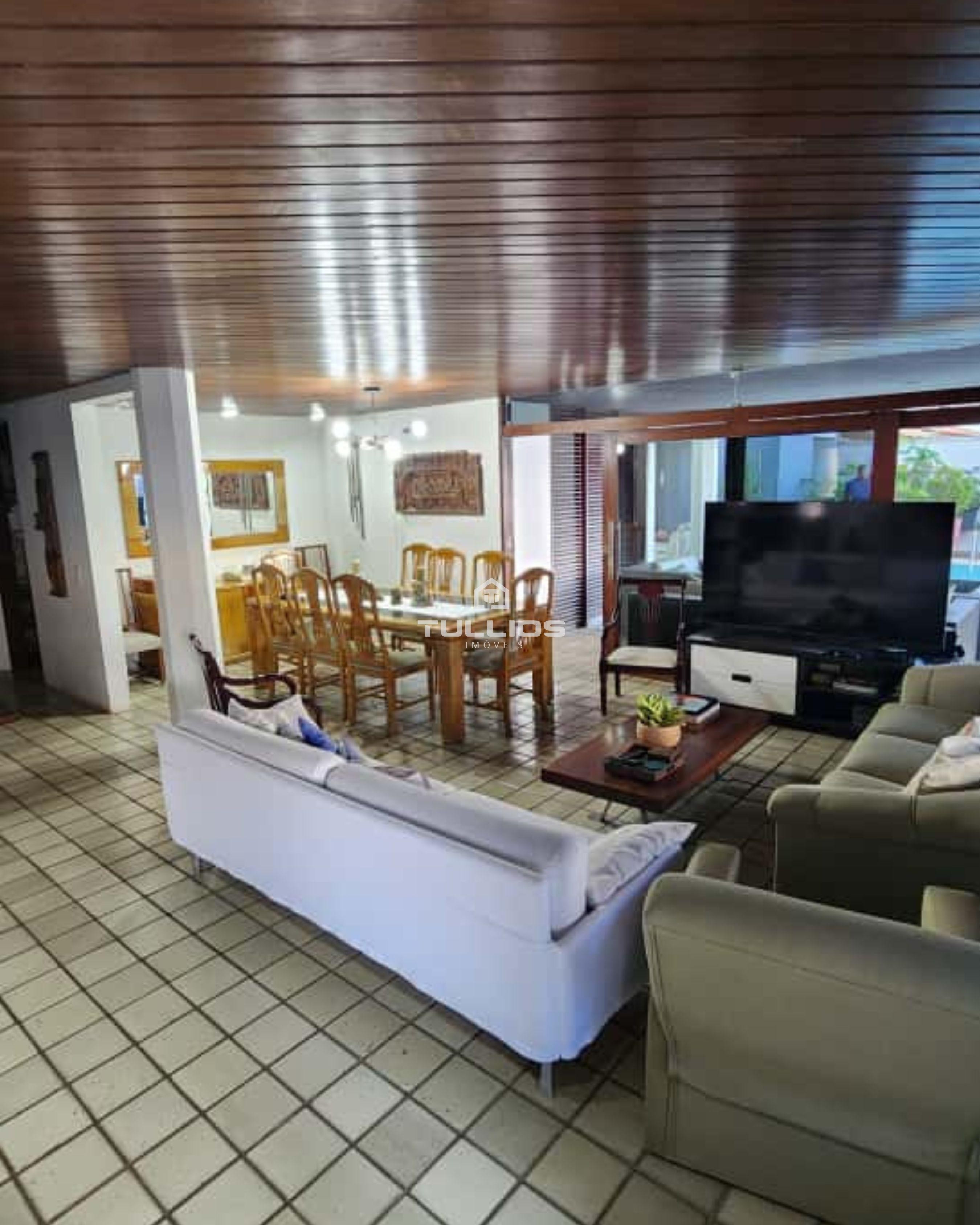 Casa à venda – Calhau