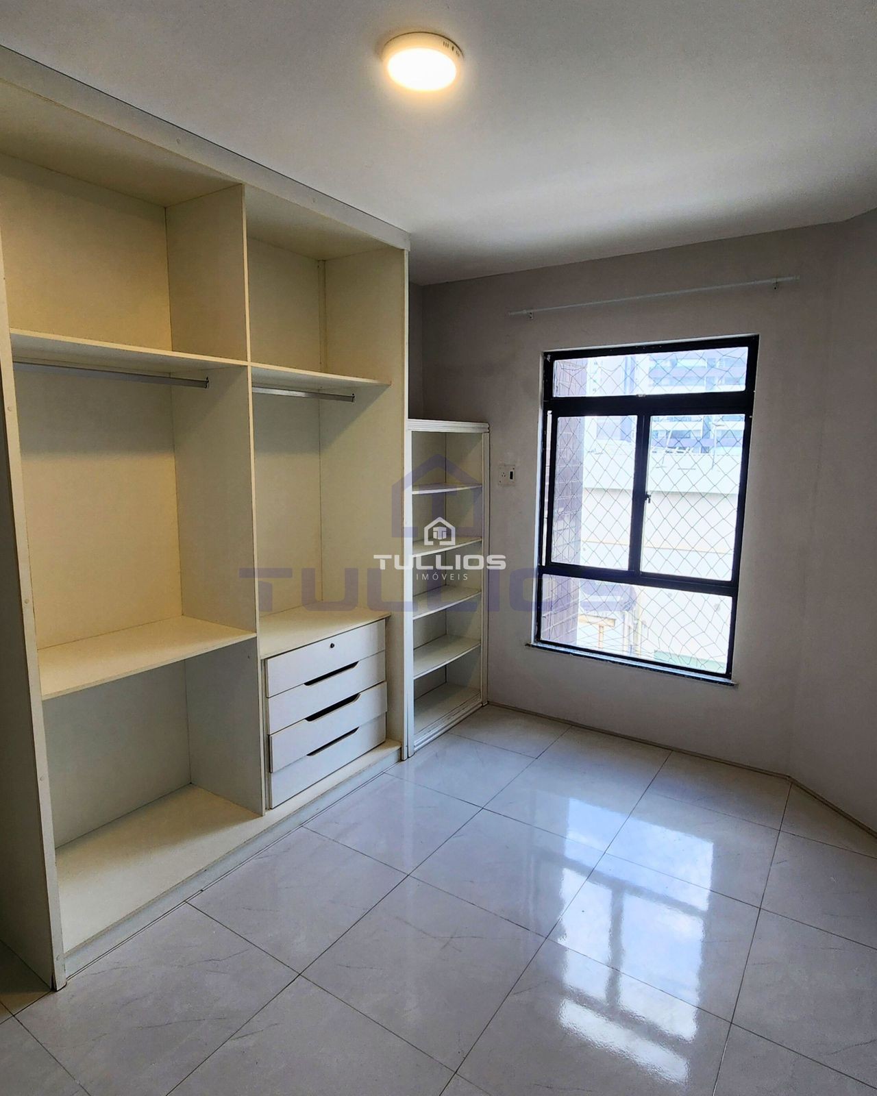 Apartamento para locação no Renascença 2
