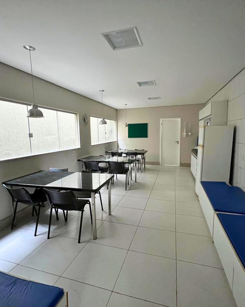 Locação - Prédio Comercial na Av. São Luís Rei de França