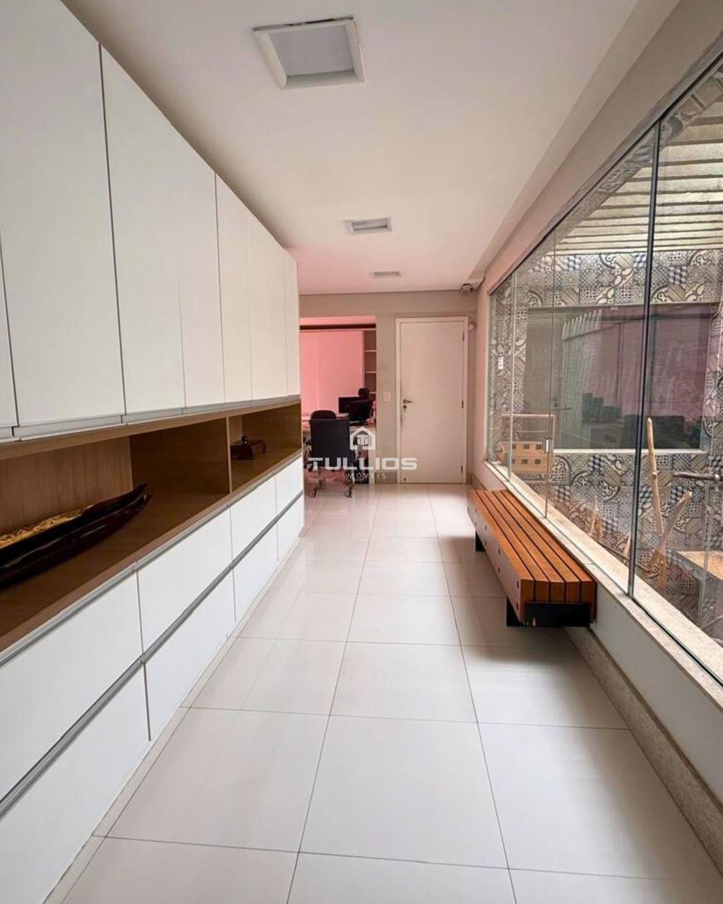 Locação - Prédio Comercial na Av. São Luís Rei de França