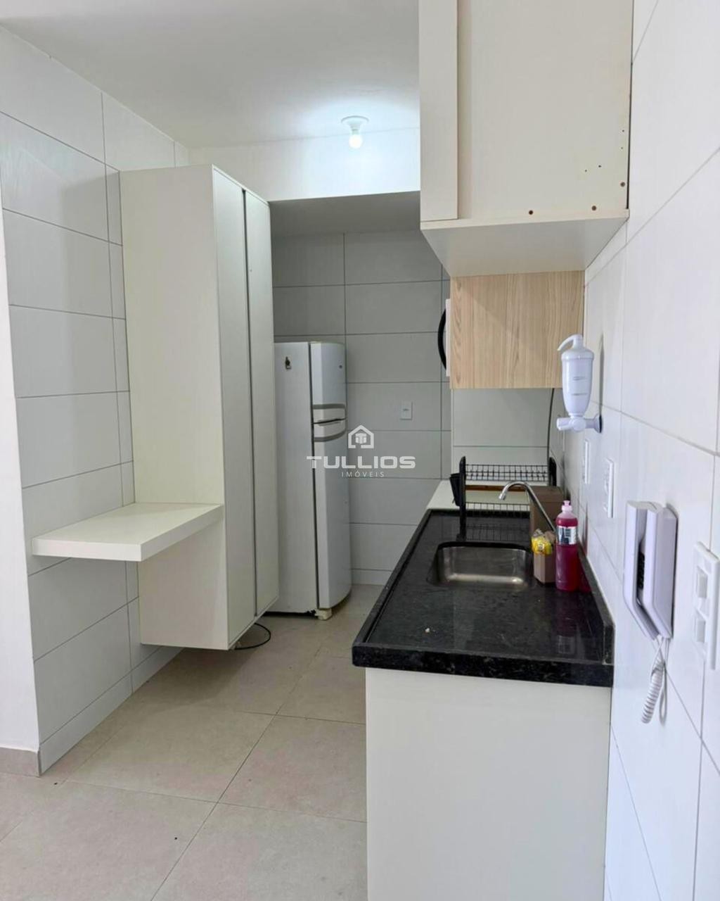 Novíssimo Apartamento à Venda no Calhau!