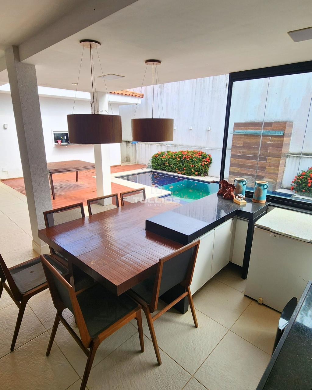 CASA EM CONDOMÍNIO – AV. MÁRIO ANDREAZZA