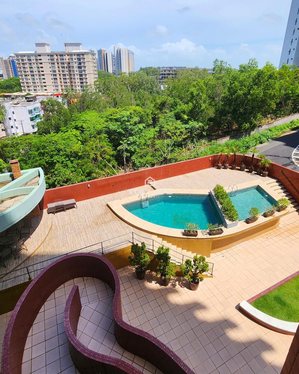 ALTO PADRÃO • ESPAÇO • SOFISTICAÇÃO