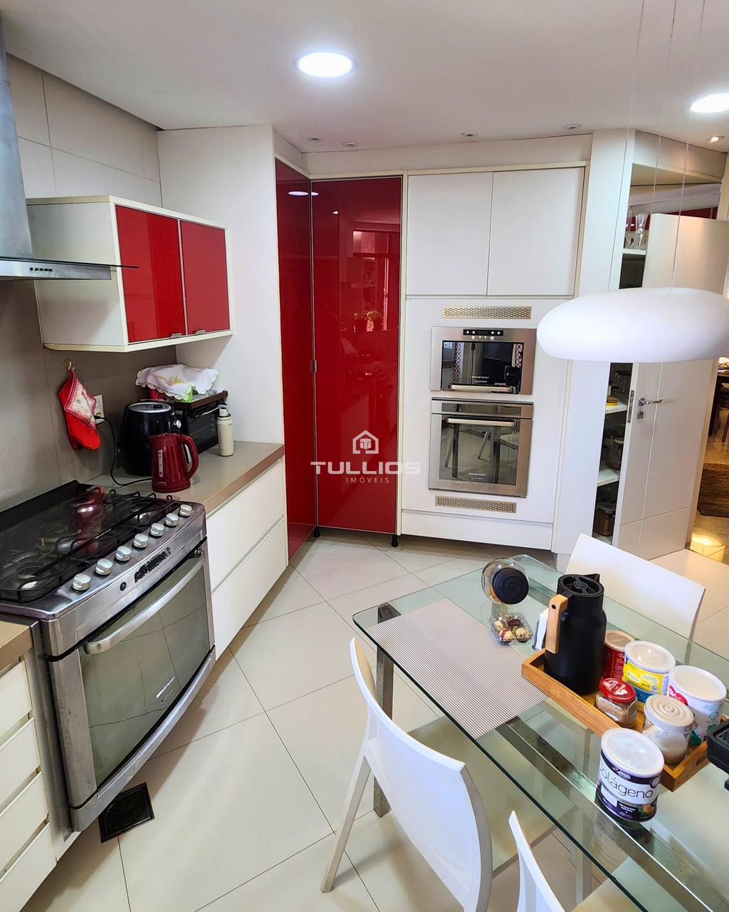 ALTO PADRÃO • ESPAÇO • SOFISTICAÇÃO