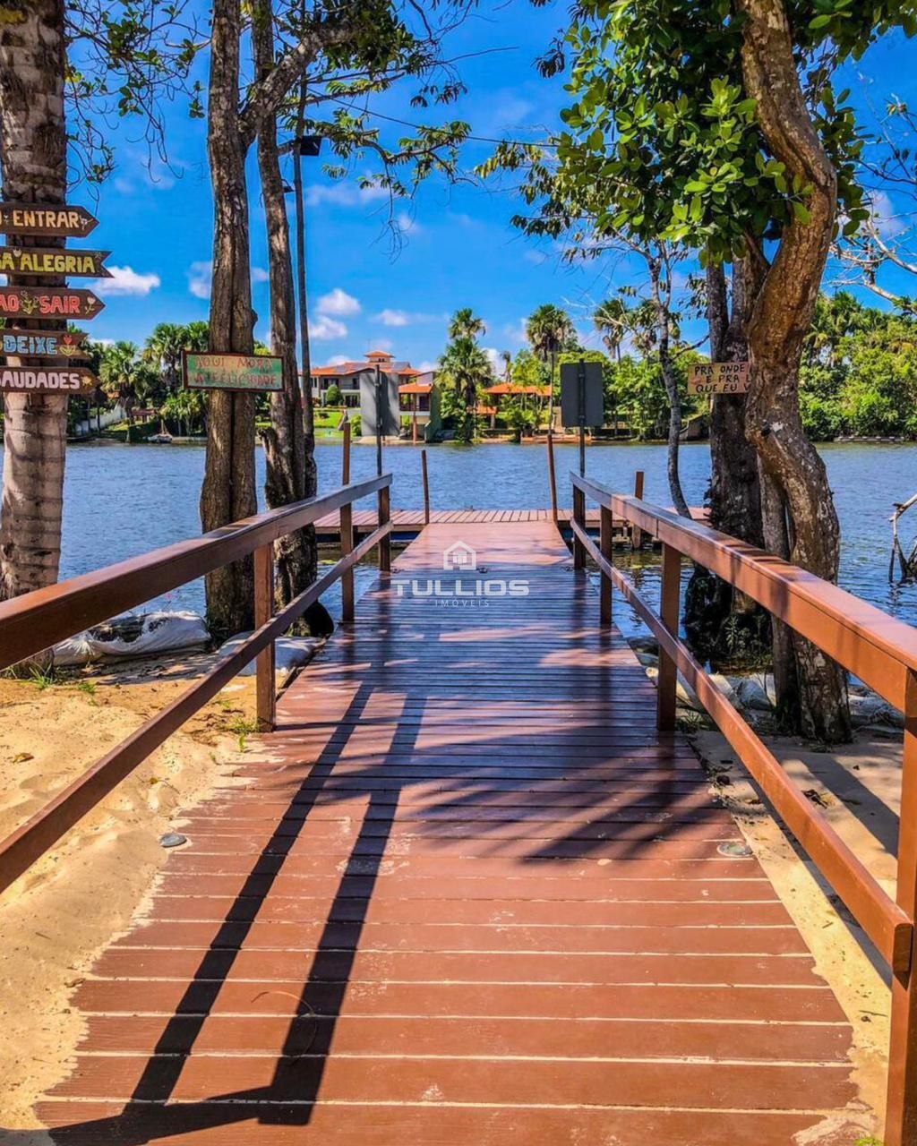 Barreirinhas | Casa Duplex em Condomínio | Porteira Fechada