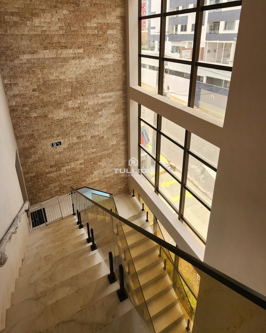 Espaço corporativo ideal para empresas que buscam presença e estrutura!