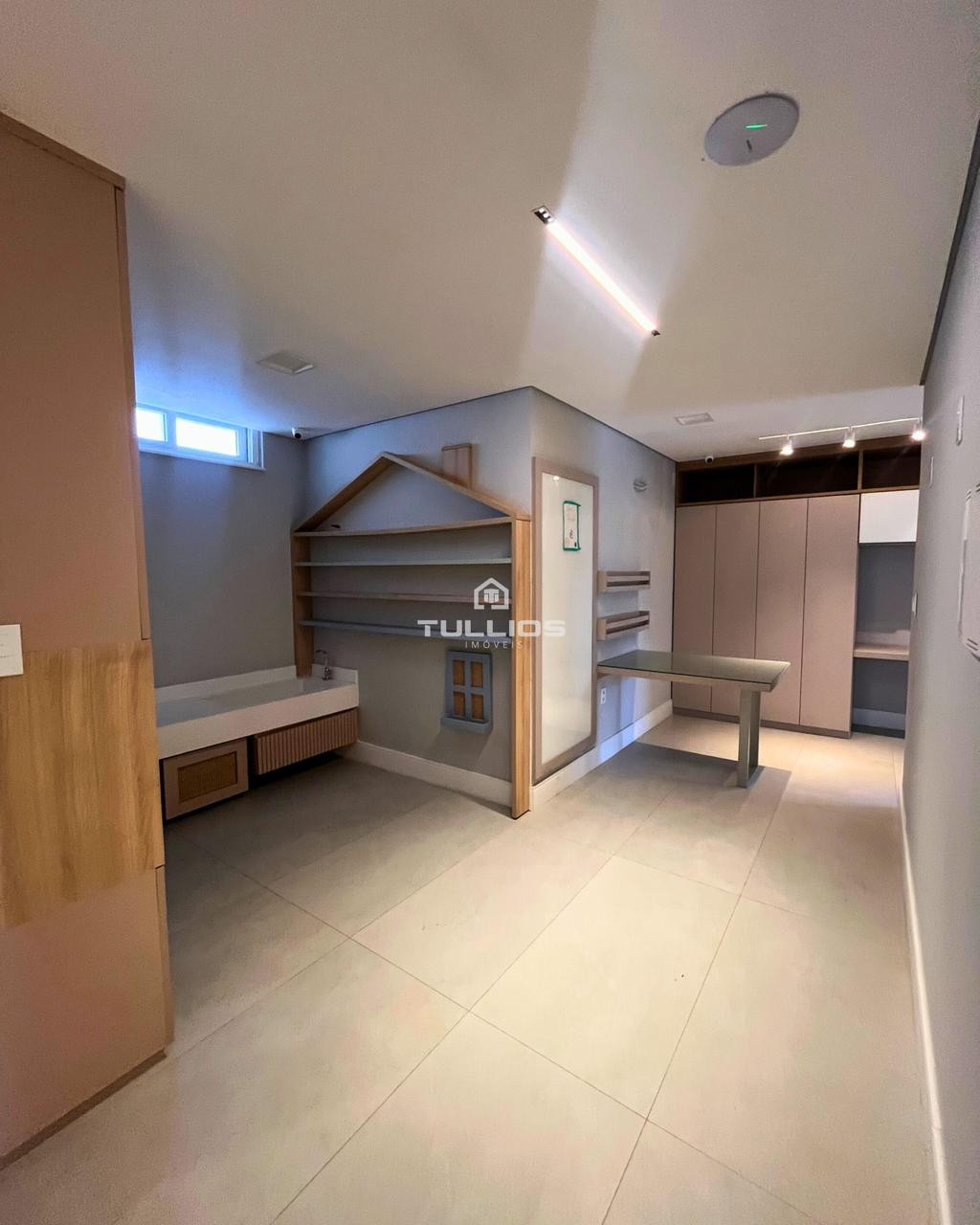 MANSÃO DE ALTO PADRÃO NO CALHAU ✨