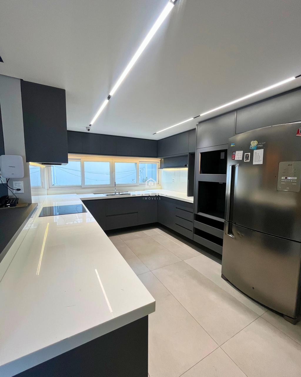 MANSÃO DE ALTO PADRÃO NO CALHAU ✨