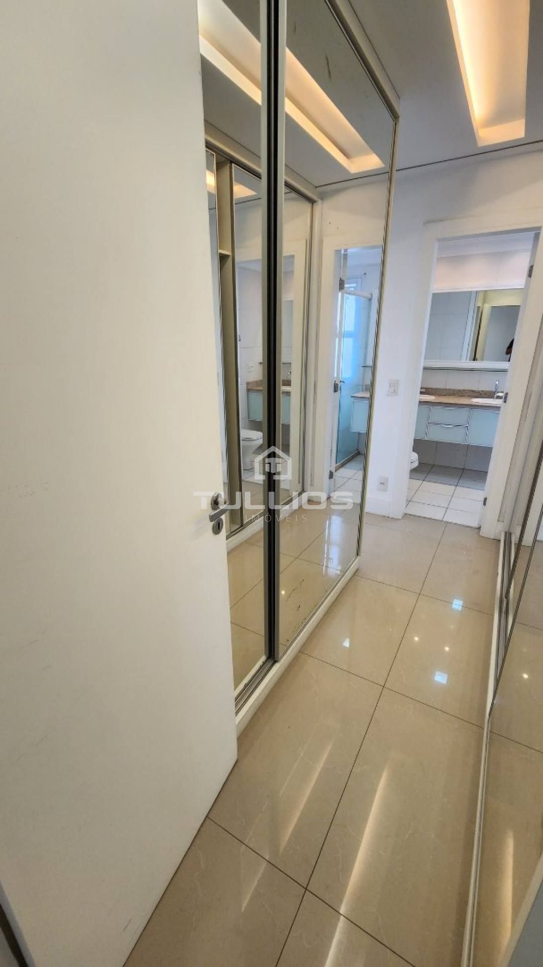 Venda - Apartamento com 3 suítes no Farol da Ilha, Ponta D´Areia