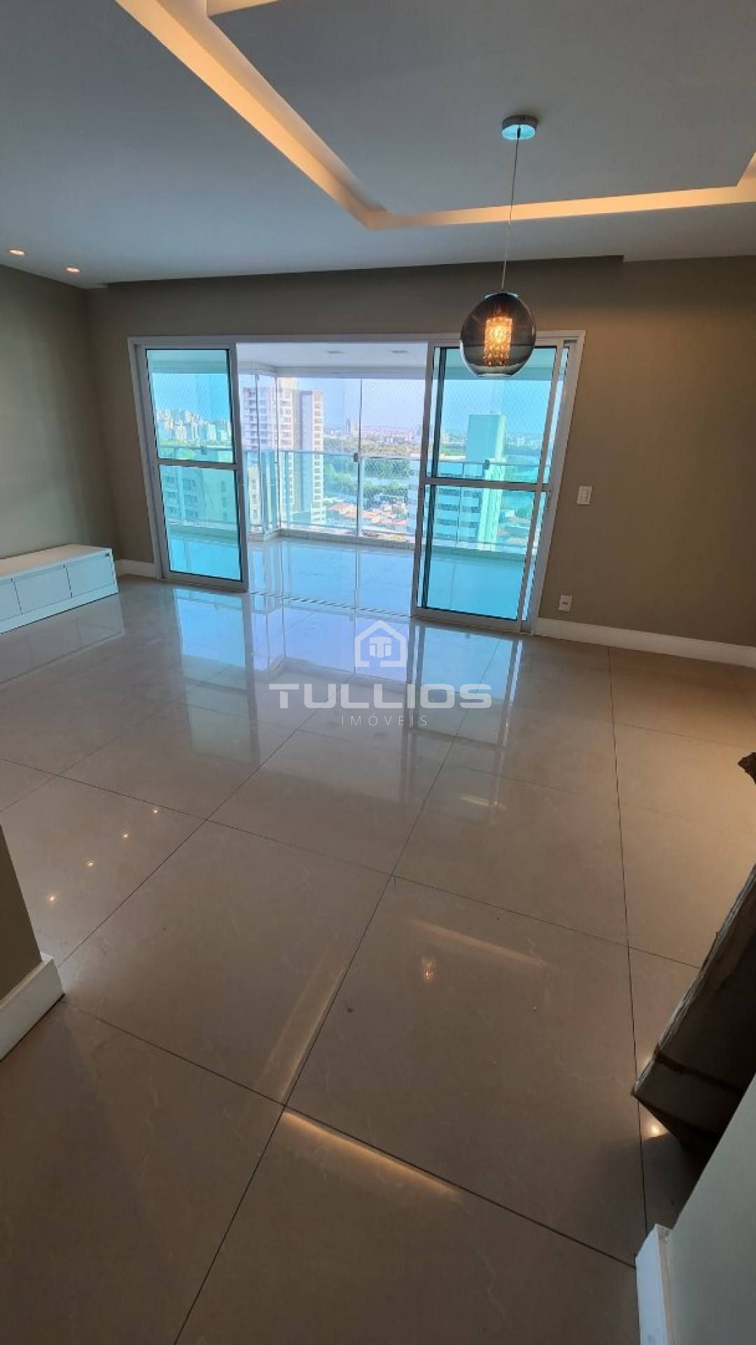 Venda - Apartamento com 3 suítes no Farol da Ilha, Ponta D´Areia