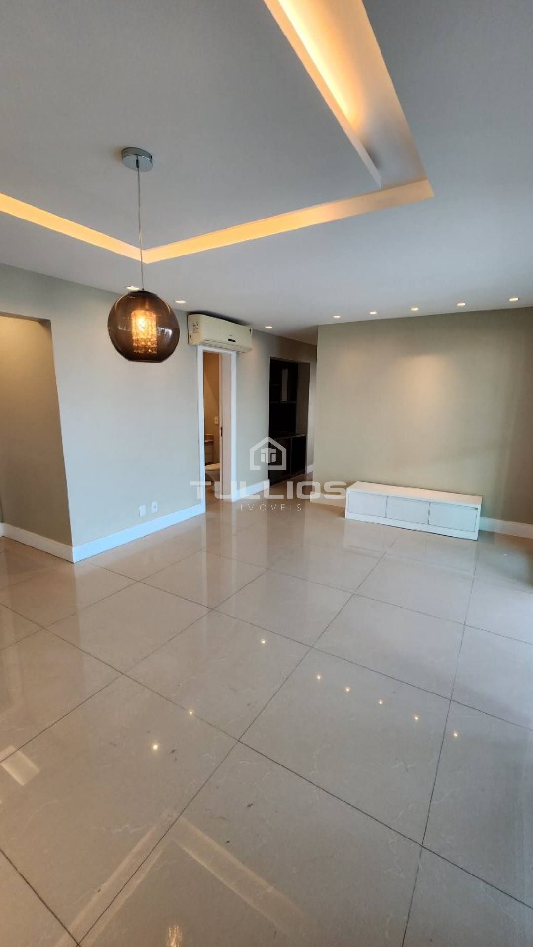 Venda - Apartamento com 3 suítes no Farol da Ilha, Ponta D´Areia