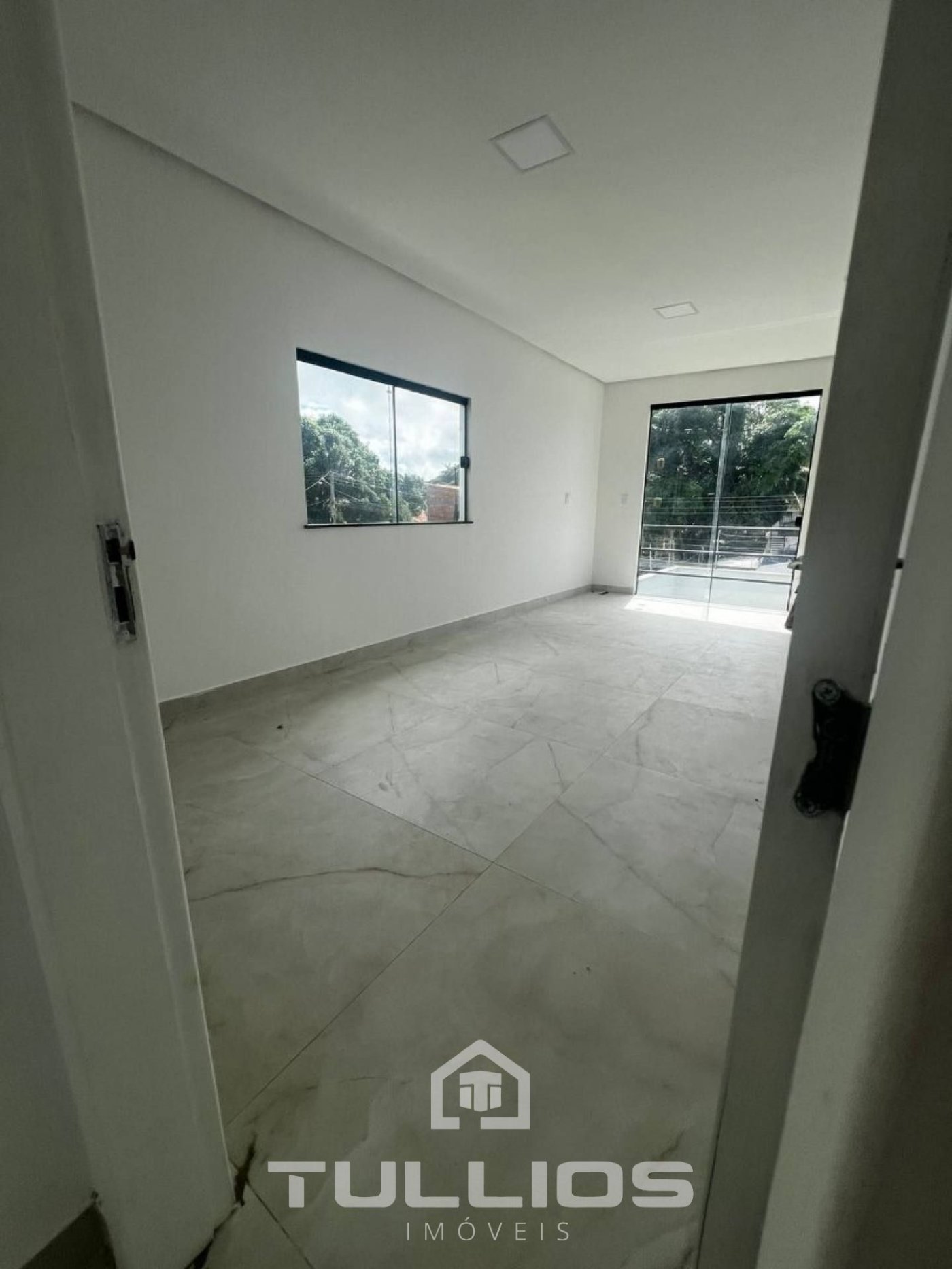 VENDA - Casa Duplex no Araçagy